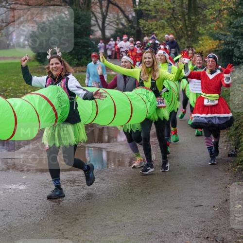 07.12.2025 - St. Pauli X-Mass-Run No. 15 Michael Burmester http://msf.ph/oto/9405493 07.12.2025 11:09:05 Laufen 260, 349 meine-sportfotos.de
