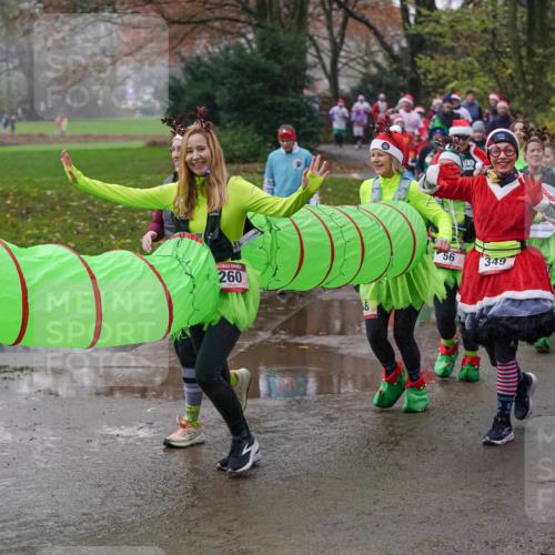 07.12.2025 - St. Pauli X-Mass-Run No. 15 Michael Burmester http://msf.ph/oto/9405499 07.12.2025 11:09:06 Laufen 260, 56, 349 meine-sportfotos.de