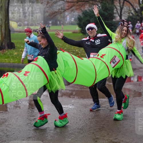 07.12.2025 - St. Pauli X-Mass-Run No. 15 Michael Burmester http://msf.ph/oto/9405520 07.12.2025 11:09:09 Laufen 2279, 72, 62, 1753 meine-sportfotos.de