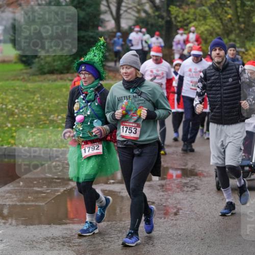 07.12.2025 - St. Pauli X-Mass-Run No. 15 Michael Burmester http://msf.ph/oto/9405533 07.12.2025 11:09:12 Laufen 1792, 5, 1753 meine-sportfotos.de