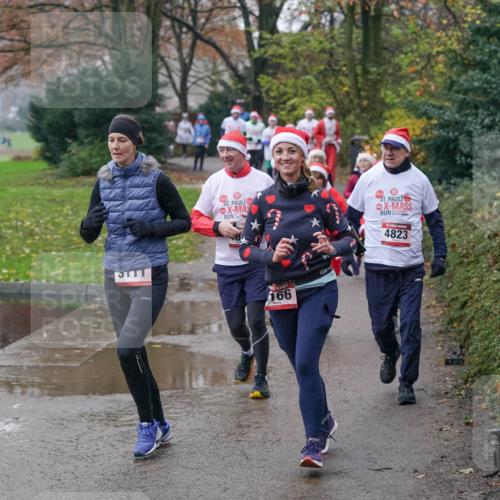 07.12.2025 - St. Pauli X-Mass-Run No. 15 Michael Burmester http://msf.ph/oto/9405545 07.12.2025 11:09:17 Laufen 4823, 166 meine-sportfotos.de