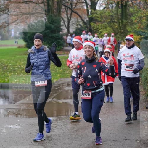 07.12.2025 - St. Pauli X-Mass-Run No. 15 Michael Burmester http://msf.ph/oto/9405547 07.12.2025 11:09:17 Laufen 3111, 4823, 166 meine-sportfotos.de