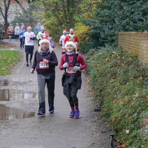 07.12.2025 - St. Pauli X-Mass-Run No. 15 Michael Burmester http://msf.ph/oto/9405556 07.12.2025 11:09:21 Laufen 2011, 2010 meine-sportfotos.de