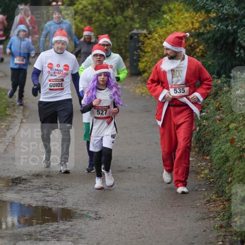 07.12.2025 - St. Pauli X-Mass-Run No. 15 Michael Burmester http://msf.ph/oto/9405565 07.12.2025 11:09:25 Laufen 1604, 527, 5, 535 meine-sportfotos.de