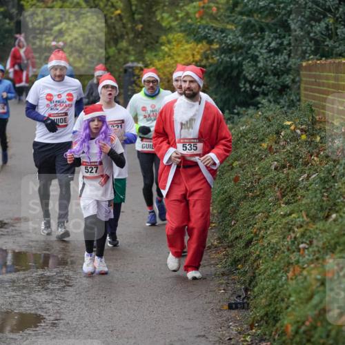 07.12.2025 - St. Pauli X-Mass-Run No. 15 Michael Burmester http://msf.ph/oto/9405567 07.12.2025 11:09:26 Laufen 1624, 527, 321, 15, 535 meine-sportfotos.de