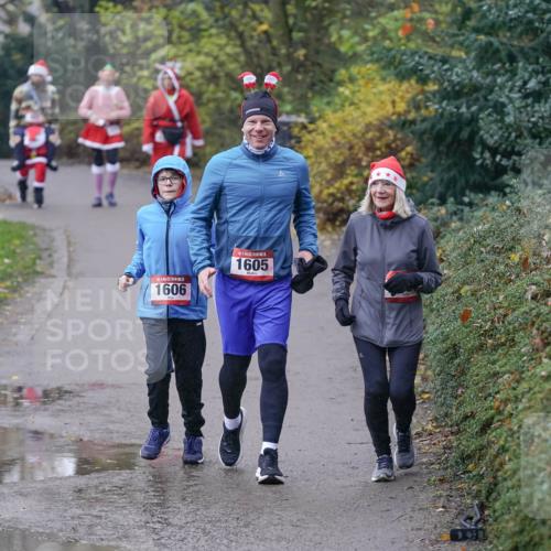 07.12.2025 - St. Pauli X-Mass-Run No. 15 Michael Burmester http://msf.ph/oto/9405582 07.12.2025 11:09:32 Laufen 1606, 1605 meine-sportfotos.de