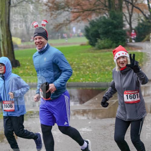 07.12.2025 - St. Pauli X-Mass-Run No. 15 Michael Burmester http://msf.ph/oto/9405590 07.12.2025 11:09:36 Laufen 1606, 5, 1601 meine-sportfotos.de
