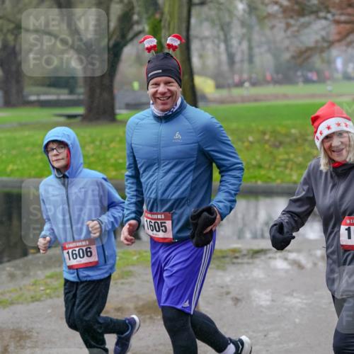 07.12.2025 - St. Pauli X-Mass-Run No. 15 Michael Burmester http://msf.ph/oto/9405594 07.12.2025 11:09:37 Laufen 1606, 1605, 5, 1601 meine-sportfotos.de