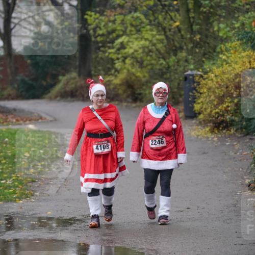07.12.2025 - St. Pauli X-Mass-Run No. 15 Michael Burmester http://msf.ph/oto/9405595 07.12.2025 11:10:04 Laufen 1177, 4103, 2246 meine-sportfotos.de