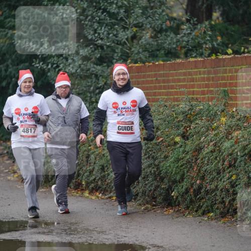 07.12.2025 - St. Pauli X-Mass-Run No. 15 Michael Burmester http://msf.ph/oto/9405610 07.12.2025 11:10:58 Laufen 4817 meine-sportfotos.de