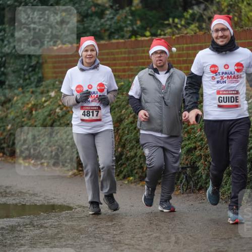 07.12.2025 - St. Pauli X-Mass-Run No. 15 Michael Burmester http://msf.ph/oto/9405612 07.12.2025 11:11:01 Laufen 15, 4817, 5 meine-sportfotos.de