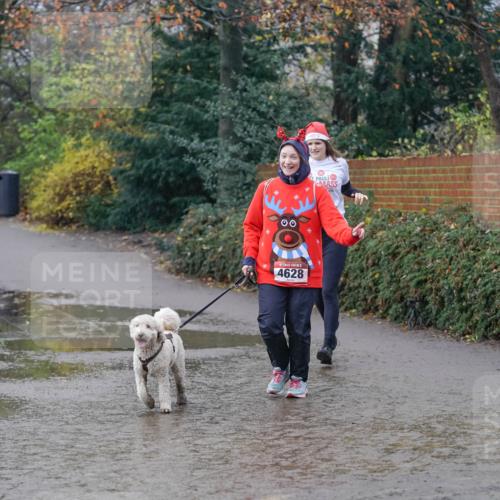 07.12.2025 - St. Pauli X-Mass-Run No. 15 Michael Burmester http://msf.ph/oto/9405635 07.12.2025 11:11:57 Laufen 00, 4628 meine-sportfotos.de