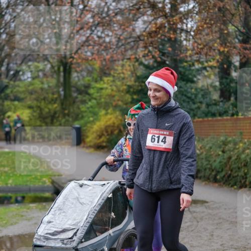 07.12.2025 - St. Pauli X-Mass-Run No. 15 Michael Burmester http://msf.ph/oto/9405650 07.12.2025 11:13:03 Laufen 15, 614 meine-sportfotos.de