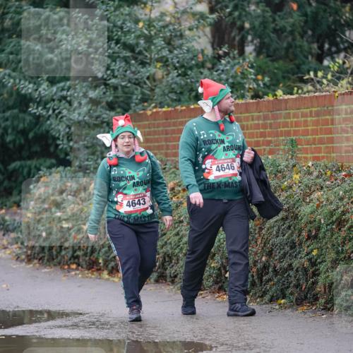 07.12.2025 - St. Pauli X-Mass-Run No. 15 Michael Burmester http://msf.ph/oto/9405654 07.12.2025 11:13:25 Laufen 4643, 4646 meine-sportfotos.de