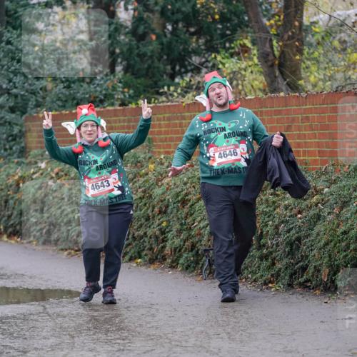 07.12.2025 - St. Pauli X-Mass-Run No. 15 Michael Burmester http://msf.ph/oto/9405659 07.12.2025 11:13:28 Laufen 4646, 4643 meine-sportfotos.de