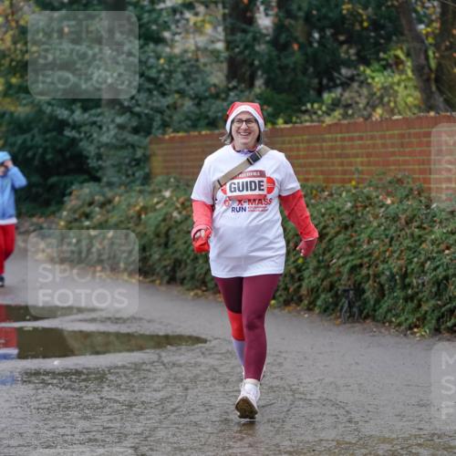 07.12.2025 - St. Pauli X-Mass-Run No. 15 Michael Burmester http://msf.ph/oto/9405661 07.12.2025 11:15:16 Laufen 5 meine-sportfotos.de