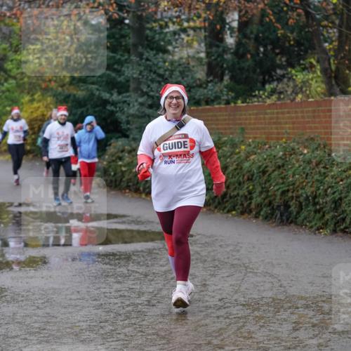 07.12.2025 - St. Pauli X-Mass-Run No. 15 Michael Burmester http://msf.ph/oto/9405663 07.12.2025 11:15:17 Laufen  meine-sportfotos.de