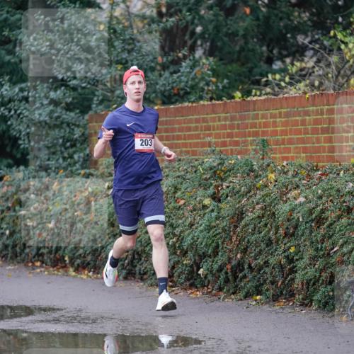 07.12.2025 - St. Pauli X-Mass-Run No. 15 Michael Burmester http://msf.ph/oto/9405701 07.12.2025 11:17:18 Laufen 203 meine-sportfotos.de