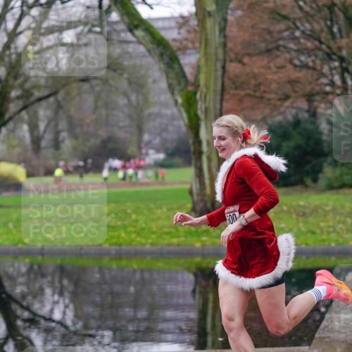 07.12.2025 - St. Pauli X-Mass-Run No. 15 Michael Burmester http://msf.ph/oto/9405731 07.12.2025 11:17:48 Laufen  meine-sportfotos.de