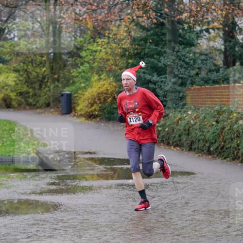 07.12.2025 - St. Pauli X-Mass-Run No. 15 Michael Burmester http://msf.ph/oto/9405735 07.12.2025 11:17:54 Laufen 2120 meine-sportfotos.de