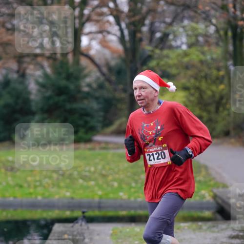 07.12.2025 - St. Pauli X-Mass-Run No. 15 Michael Burmester http://msf.ph/oto/9405737 07.12.2025 11:17:55 Laufen 15, 2120 meine-sportfotos.de