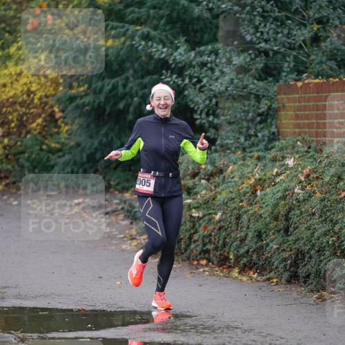 07.12.2025 - St. Pauli X-Mass-Run No. 15 Michael Burmester http://msf.ph/oto/9405757 07.12.2025 11:18:22 Laufen 200, 2005 meine-sportfotos.de
