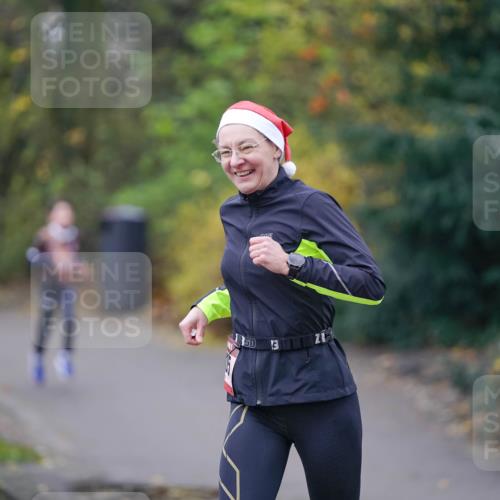 07.12.2025 - St. Pauli X-Mass-Run No. 15 Michael Burmester http://msf.ph/oto/9405764 07.12.2025 11:18:25 Laufen 3 meine-sportfotos.de