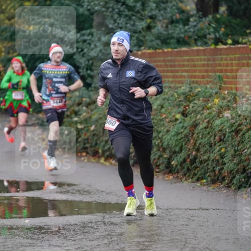 07.12.2025 - St. Pauli X-Mass-Run No. 15 Michael Burmester http://msf.ph/oto/9405776 07.12.2025 11:18:35 Laufen 3448, 660 meine-sportfotos.de
