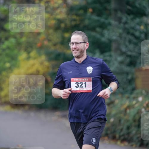 07.12.2025 - St. Pauli X-Mass-Run No. 15 Michael Burmester http://msf.ph/oto/9405806 07.12.2025 11:18:47 Laufen 15, 321 meine-sportfotos.de