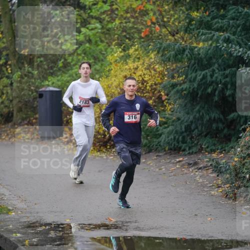 07.12.2025 - St. Pauli X-Mass-Run No. 15 Michael Burmester http://msf.ph/oto/9405807 07.12.2025 11:18:55 Laufen 2183, 316 meine-sportfotos.de