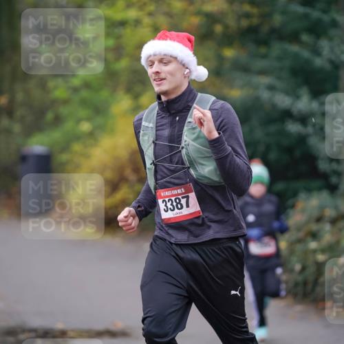 07.12.2025 - St. Pauli X-Mass-Run No. 15 Michael Burmester http://msf.ph/oto/9405817 07.12.2025 11:19:07 Laufen 15, 3387 meine-sportfotos.de