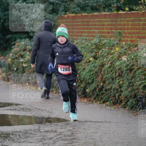 07.12.2025 - St. Pauli X-Mass-Run No. 15 Michael Burmester http://msf.ph/oto/9405821 07.12.2025 11:19:09 Laufen 15, 1280 meine-sportfotos.de