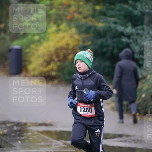 07.12.2025 - St. Pauli X-Mass-Run No. 15 Michael Burmester http://msf.ph/oto/9405823 07.12.2025 11:19:10 Laufen 15, 1280, 17 meine-sportfotos.de