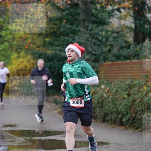 07.12.2025 - St. Pauli X-Mass-Run No. 15 Michael Burmester http://msf.ph/oto/9405927 07.12.2025 11:20:04 Laufen 15, 3000 meine-sportfotos.de