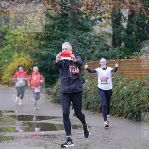 07.12.2025 - St. Pauli X-Mass-Run No. 15 Michael Burmester http://msf.ph/oto/9405946 07.12.2025 11:20:09 Laufen 1737, 3059 meine-sportfotos.de