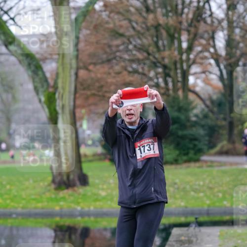 07.12.2025 - St. Pauli X-Mass-Run No. 15 Michael Burmester http://msf.ph/oto/9405958 07.12.2025 11:20:11 Laufen 5, 1737 meine-sportfotos.de