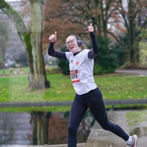 07.12.2025 - St. Pauli X-Mass-Run No. 15 Michael Burmester http://msf.ph/oto/9405962 07.12.2025 11:20:12 Laufen 1059 meine-sportfotos.de