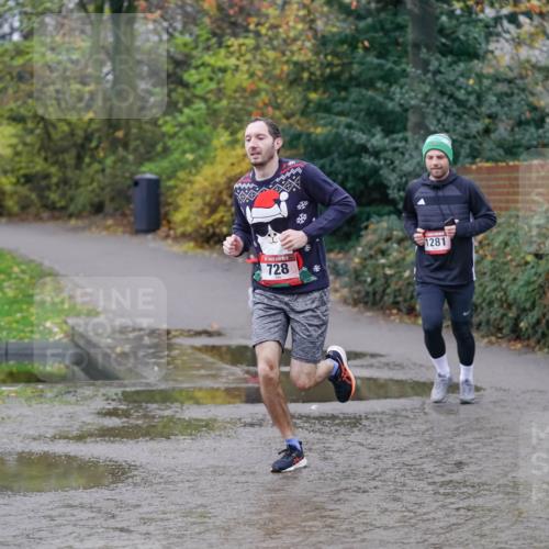 07.12.2025 - St. Pauli X-Mass-Run No. 15 Michael Burmester http://msf.ph/oto/9405982 07.12.2025 11:20:17 Laufen 728, 1281 meine-sportfotos.de