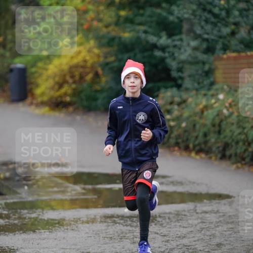 07.12.2025 - St. Pauli X-Mass-Run No. 15 Michael Burmester http://msf.ph/oto/9405995 07.12.2025 11:20:22 Laufen  meine-sportfotos.de