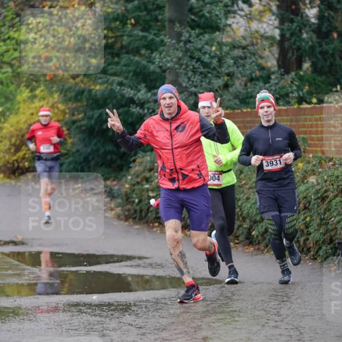 07.12.2025 - St. Pauli X-Mass-Run No. 15 Michael Burmester http://msf.ph/oto/9406016 07.12.2025 11:20:35 Laufen 004, 3931 meine-sportfotos.de