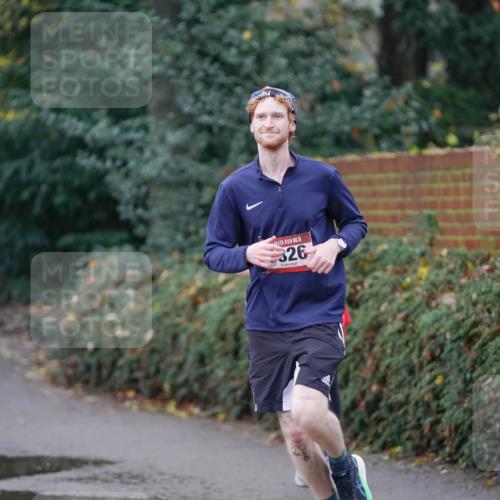 07.12.2025 - St. Pauli X-Mass-Run No. 15 Michael Burmester http://msf.ph/oto/9406037 07.12.2025 11:20:45 Laufen 15, 326 meine-sportfotos.de