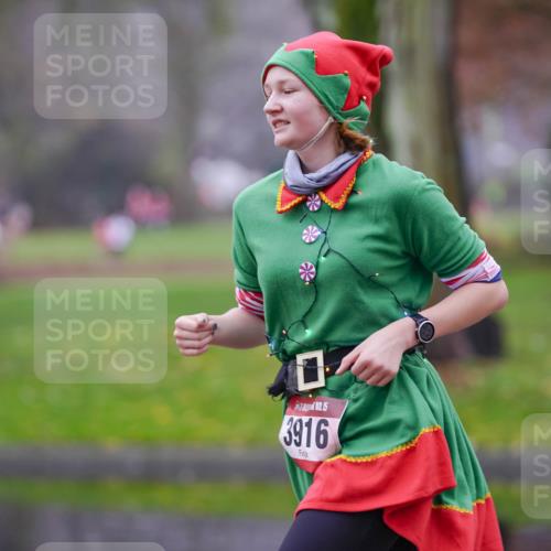 07.12.2025 - St. Pauli X-Mass-Run No. 15 Michael Burmester http://msf.ph/oto/9406046 07.12.2025 11:20:49 Laufen 15, 3916 meine-sportfotos.de
