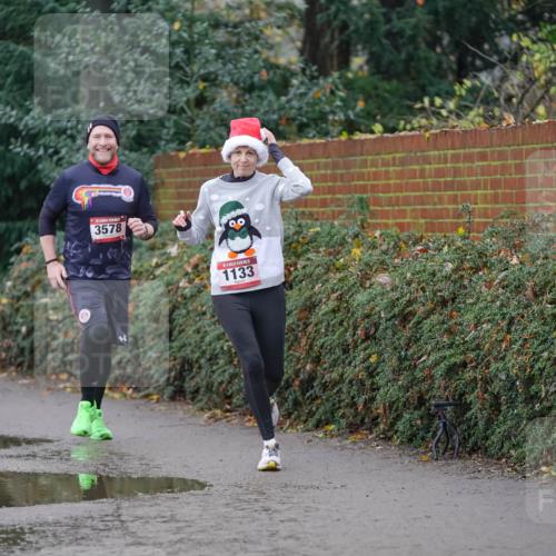 07.12.2025 - St. Pauli X-Mass-Run No. 15 Michael Burmester http://msf.ph/oto/9406072 07.12.2025 11:21:01 Laufen 3578, 1133 meine-sportfotos.de