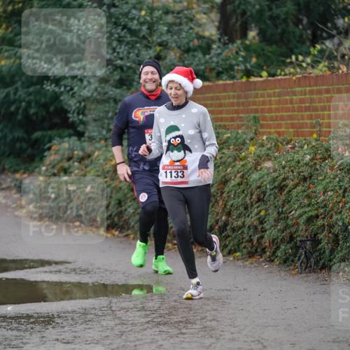 07.12.2025 - St. Pauli X-Mass-Run No. 15 Michael Burmester http://msf.ph/oto/9406074 07.12.2025 11:21:02 Laufen 59, 3, 3575, 1133 meine-sportfotos.de