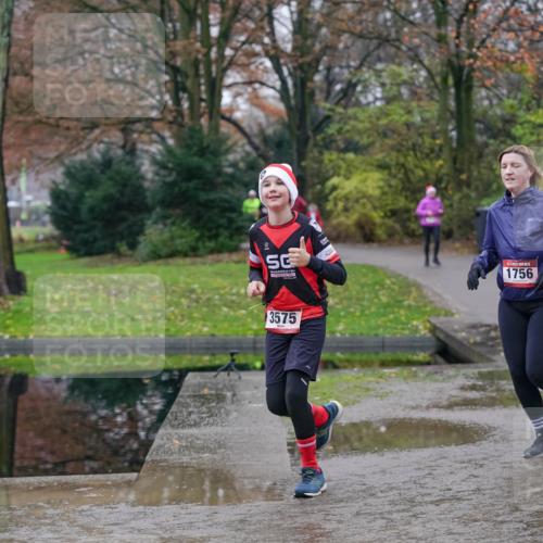 07.12.2025 - St. Pauli X-Mass-Run No. 15 Michael Burmester http://msf.ph/oto/9406094 07.12.2025 11:21:07 Laufen 1756, 3575 meine-sportfotos.de