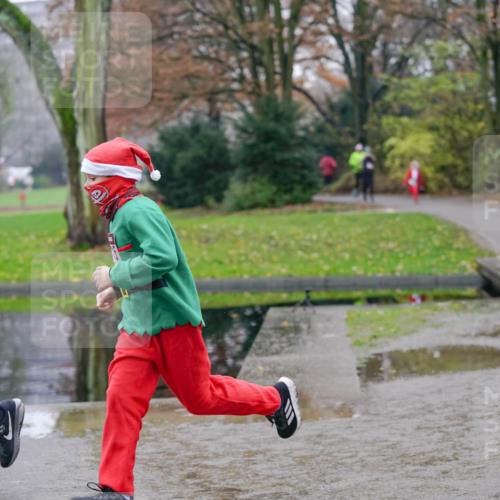 07.12.2025 - St. Pauli X-Mass-Run No. 15 Michael Burmester http://msf.ph/oto/9406102 07.12.2025 11:21:09 Laufen  meine-sportfotos.de