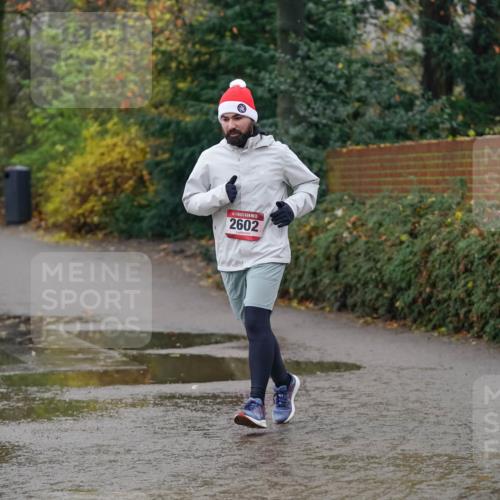 07.12.2025 - St. Pauli X-Mass-Run No. 15 Michael Burmester http://msf.ph/oto/9406113 07.12.2025 11:21:13 Laufen 15, 2602 meine-sportfotos.de