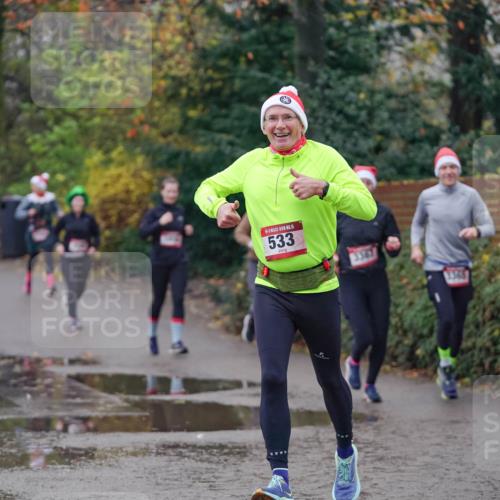 07.12.2025 - St. Pauli X-Mass-Run No. 15 Michael Burmester http://msf.ph/oto/9406145 07.12.2025 11:21:24 Laufen 15, 533, 3365 meine-sportfotos.de