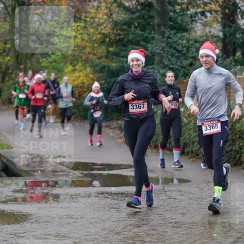 07.12.2025 - St. Pauli X-Mass-Run No. 15 Michael Burmester http://msf.ph/oto/9406153 07.12.2025 11:21:26 Laufen 3367, 653, 3365 meine-sportfotos.de