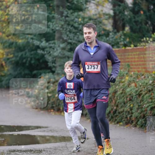 07.12.2025 - St. Pauli X-Mass-Run No. 15 Michael Burmester http://msf.ph/oto/9406216 07.12.2025 11:21:43 Laufen 3764, 5, 3757, 3755 meine-sportfotos.de